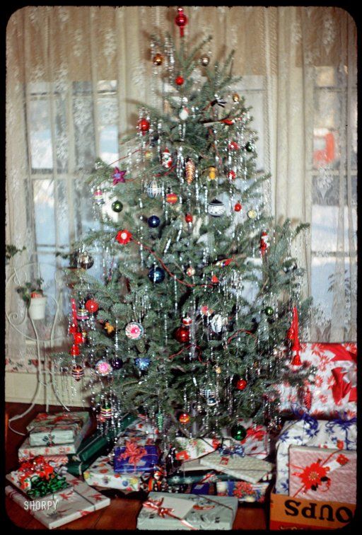 Vintage Christmas Tree Decorations & Retro Xmas Ideas · All Things Christmas